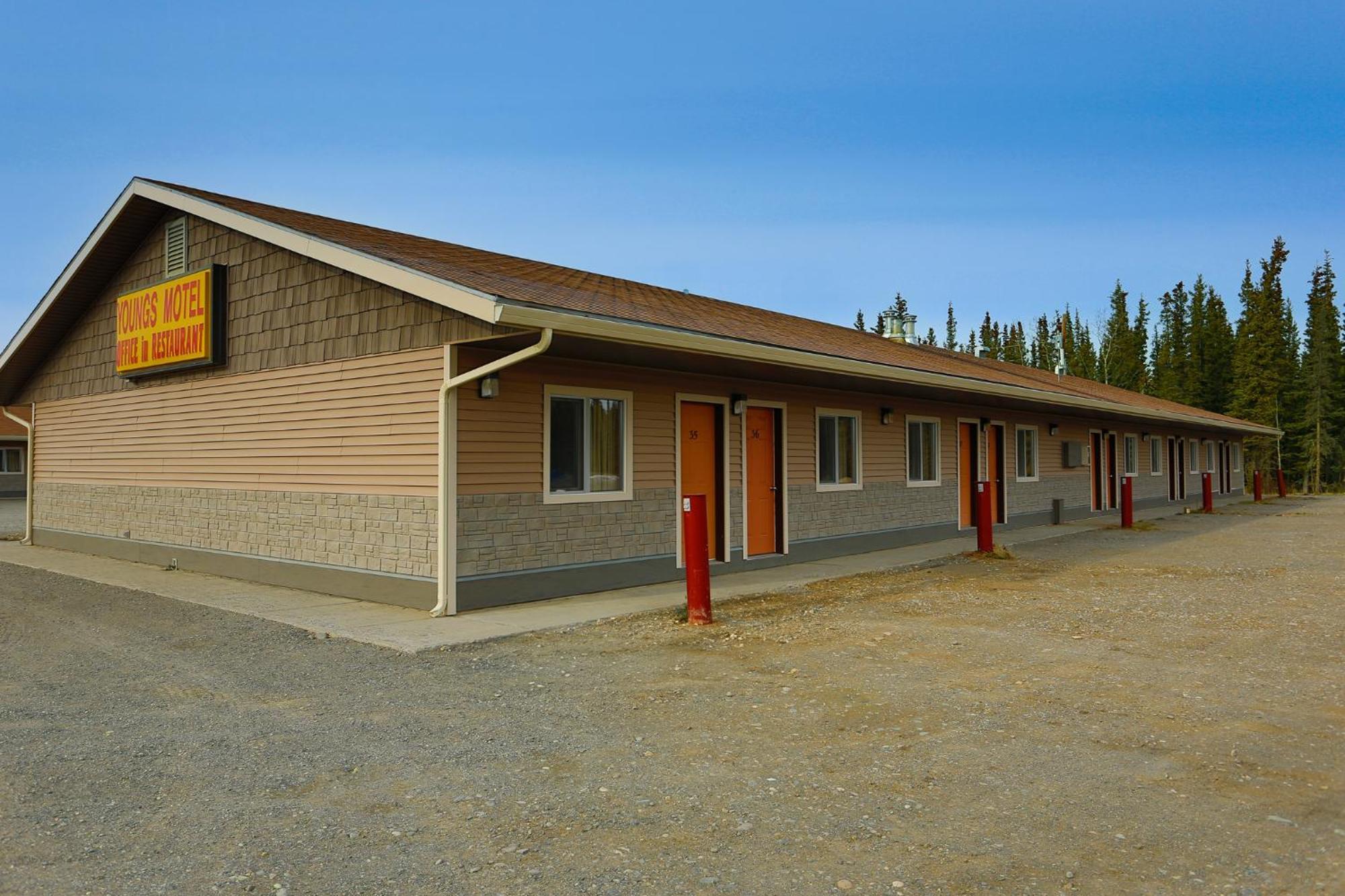 Young'S Motel Ток Екстериор снимка