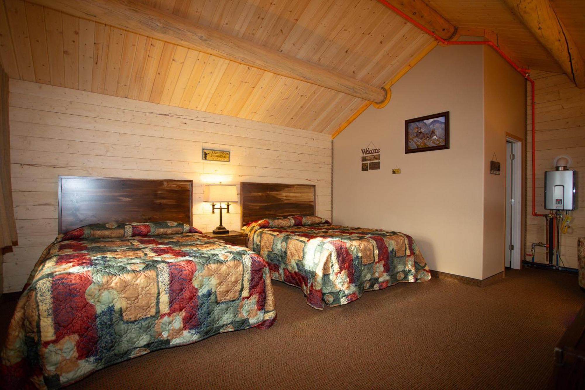 Young'S Motel Ток Екстериор снимка
